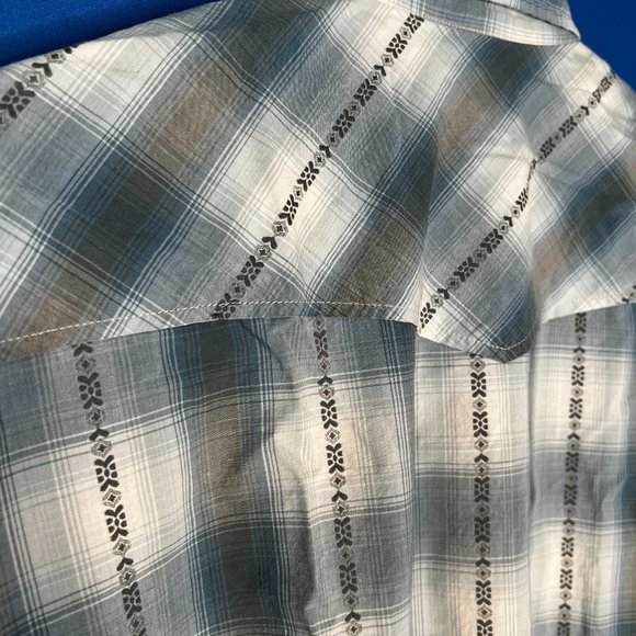 Lucky Men's Button Up XL - Picture 8 of 9